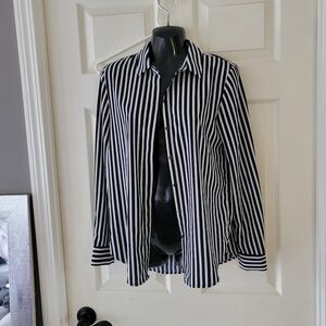 Black and white blouse. New never worn. Size 2.